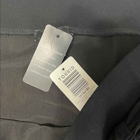 Torrid Black Ruched Bodycon Midi Skirt Plus Size 2X NWT - Picture 5 of 9